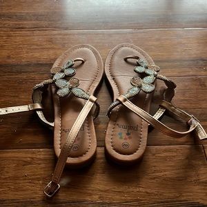 Palms flower sandals.